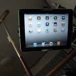 モバイルスタンドZで、寝ながらiPad！